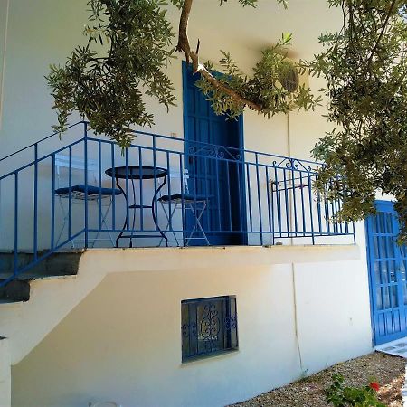 Mouragio Studios Tirós Dış mekan fotoğraf