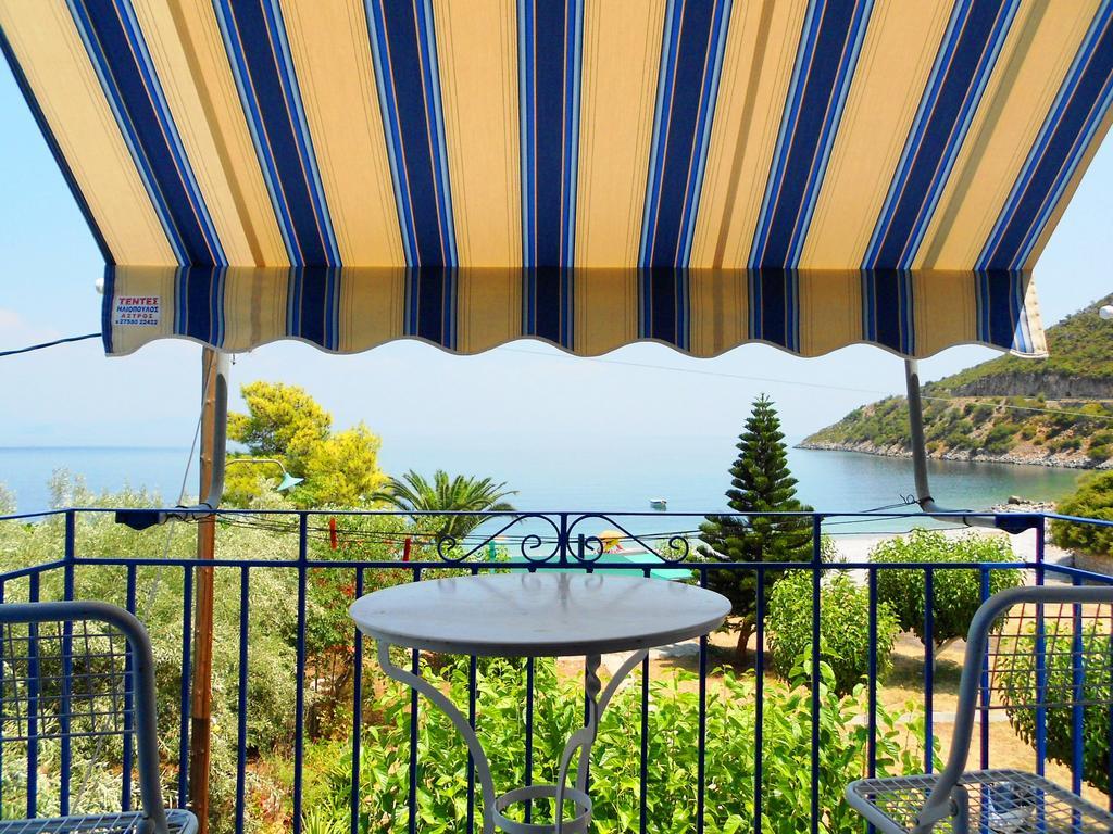 Mouragio Studios Tirós Dış mekan fotoğraf