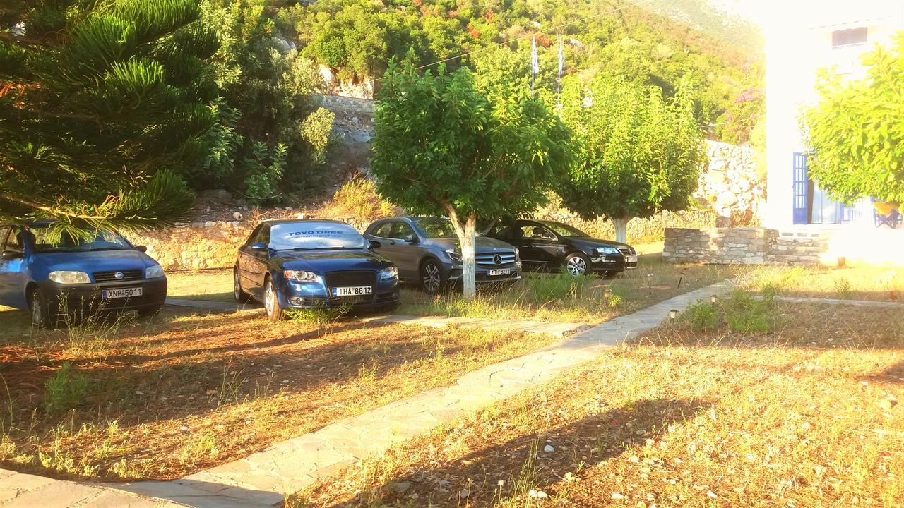 Mouragio Studios Tirós Dış mekan fotoğraf